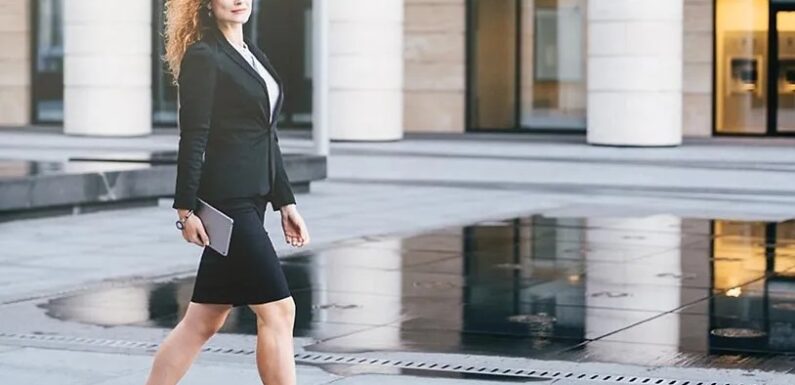 How To Dress For The Office? Must-Have Items For Working Women!